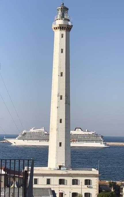Faro Sul Mare Luxury Apartment - Zona Fiera Bari Exterior foto